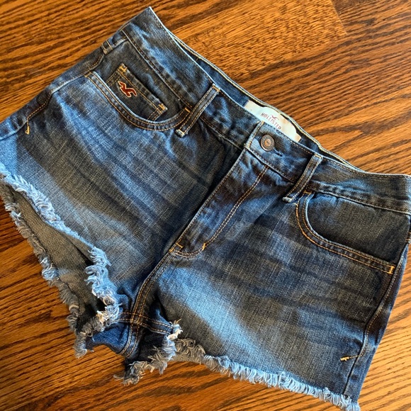 Shorts - Picture 2 of 2